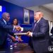 Remise et reprise au Gouvernorat du LUALABA : FIFI MASUKA appelle les nouveaux ministres à travailler dans la discipline