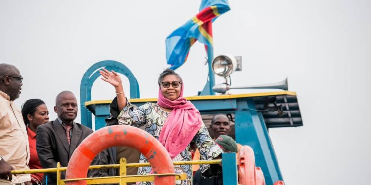 Lutte contre le tribalisme: « Je suis du Kongo Central, mais je suis la Première Ministre de tous les Congolais» (JUDITH SUMINWA à Luozi)