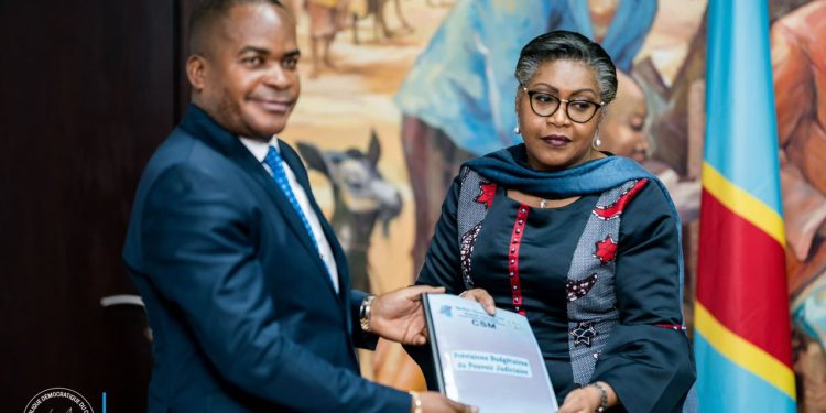 RDC : Dieudonné Kamuleta a clarifié auprès de la première ministre la position du Conseil supérieur de la magistrature après les événements de la prison de Makala