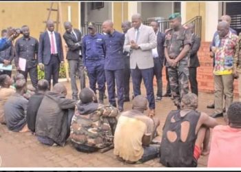 Insécurité à Haut-Uele : 9 présumés bandits armés dont 2 militaires arrêtés et présentés au Gouverneur de province