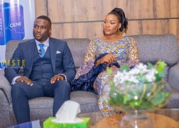 Politique : Auprès de l’ONG la voix des sans voix, l’épouse de l’opposant Seth Kikuni alerte sur l’état de santé inquiétant de son mari depuis son arrestation