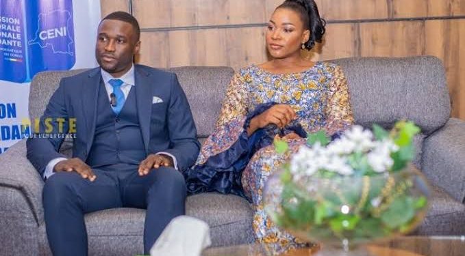 Politique : Auprès de l’ONG la voix des sans voix, l’épouse de l’opposant Seth Kikuni alerte sur l’état de santé inquiétant de son mari depuis son arrestation