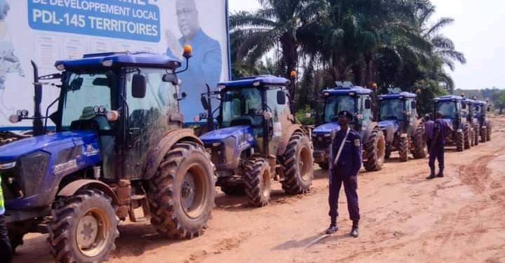 RDC/Agriculture : le Kasaï-oriental réceptionne plusieurs tracteurs du Gouvernement central