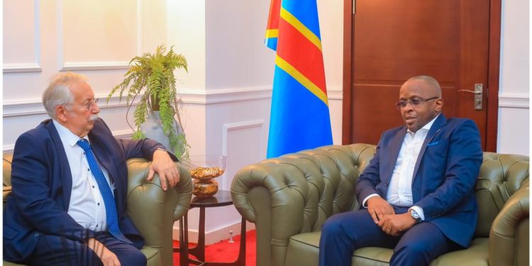 Guerre à l’Est : Les choses bougent actuellement en faveur de la RDC(André Flahaut)