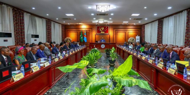 13ème réunion du Conseil des ministres: Les questions liées à l’économie, la justice, les médias et l’environnement figurent à l’ordre du jour