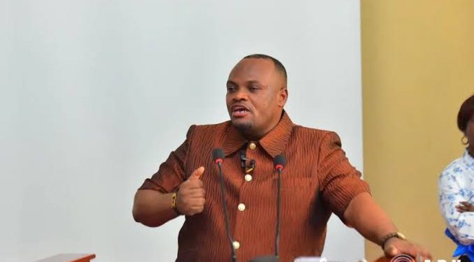 Revendications des congolais travaillant chez les indo-pakistanais : Le Gouverneur de Kinshasa Daniel Bumba convoque une séance de travail ce lundi 16 septembre (Communiqué)