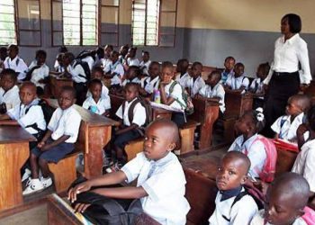 Rentrée scolaire 2024-2025 : Les cours reprennent à TSHOPO après deux semaines de grève