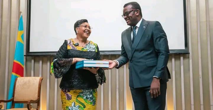 RDC : Le gouvernement Suminwa a publié l’annuaire alphabétique et numérique des cadres et agents des services publics de l’État