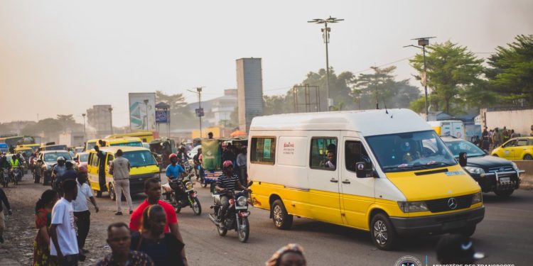Kinshasa : Tous les arrêts de Bus environnant l’hôtel de Ville sont délocalisés vers le Jardin Zoologique et l’Hôpital MAMAN YEMO (Communiqué)
