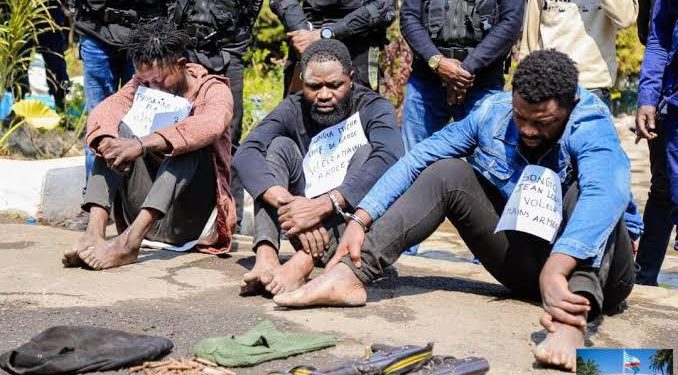 Lubumbashi: Plusieurs malfrats arrêtés et présentés au Vice-gouverneur du Haut-Katanga MARTIN KAZEMBE