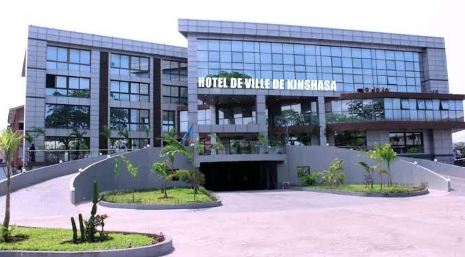 Kinshasa: L’hôtel de ville interdit à tout agent de l’EPMEA de procéder à une quelconque opération de vente de la Patente avant son lancement officiel
