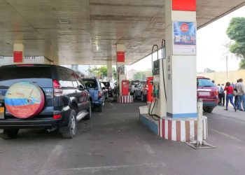 RDC : Le ministre de l’économie nationale signe un arrêté révisant à la baisse les prix des produits pétroliers