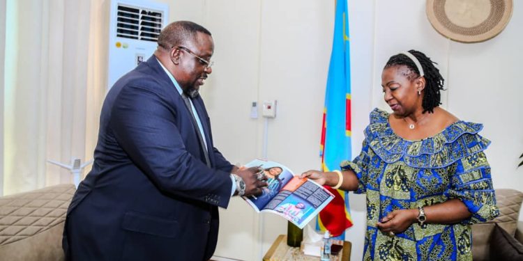 Assemblée nationale : Tête-à-tête entre Dominique Munongo Inamizi et Willy KALENGAYI autour de l’impact des mines sur les communautés locales du Lualaba