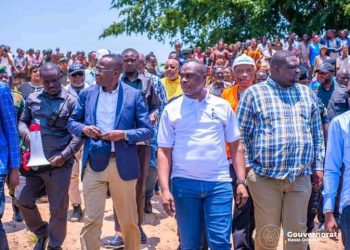 Kasaï-Oriental : le gouverneur Mbuebua Kapo Plaide auprès de VPM de l’économie nationale pour la construction du port de Kansenga