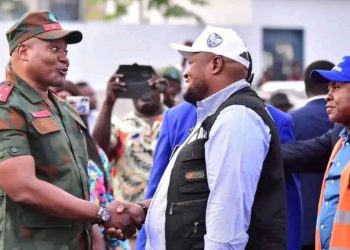 Kinshasa : le Gouverneur Daniel BUMBA associe le service national dans la campagne de sensibilisation à l’assainissement du milieu