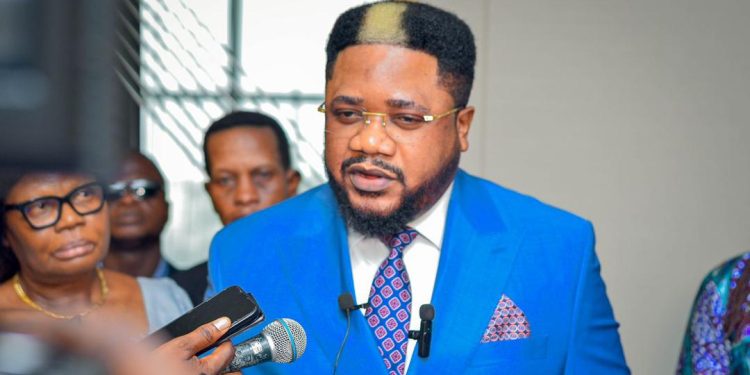 RDC : Jean Thierry Monsenepwo dénonce l’intolérance politique caractérisée par le refus catégorique de discuter de la révision de la Constitution ( Tribune)