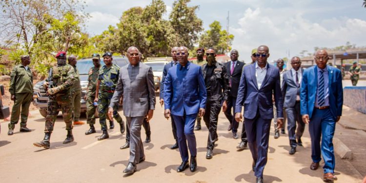 Haut-Katanga : En mission officielle, le Vice-premier ministre de la Défense GUY KABOMBO a visité plusieurs infrastructures militaires dont la 22eme région