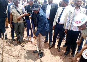 Kasaï : les travaux de réhabilitation de plus de 250 kms de routes de desserte agricole lancés