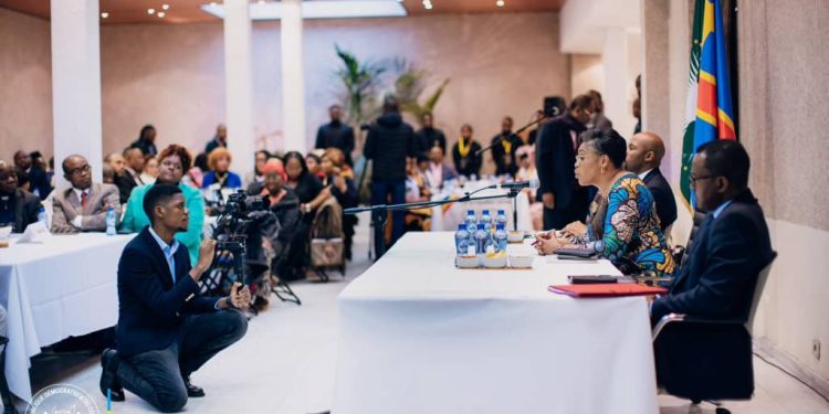Judith Suminwa première ministre : « Certains me disent que c’est un honneur, que c’est une fierté, mais pour moi, c’est une lourde responsabilité »