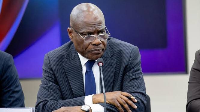 Martin Fayulu : « Félix Tshisekedi joue avec le feu. Nous ne le laisserons pas toucher à la Constitution»