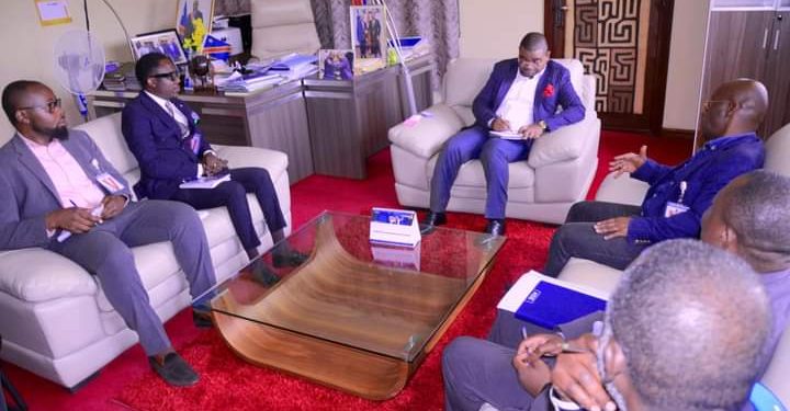 Conflit Bakua Kenge au Kasaï-Central : le Vice-gouverneur Job Kuyindama à l’écoute du Haut commissariat pour les Réfugiés sur la cohabitation des populations