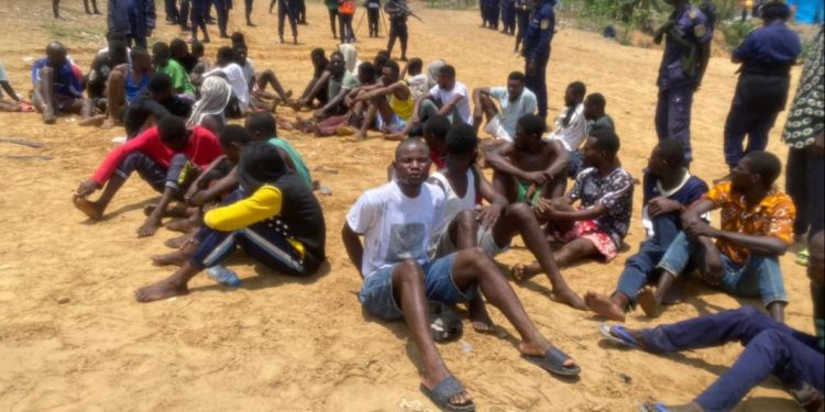 Kinshasa : Près de 46 présumés délinquants interpellés par la police à Mont-Ngafula