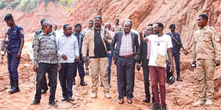 Kananga: l’entreprise Safrimex démarre les travaux du grand collecteur d’eaux pour endiguer complètement le ravin au quartier plateau