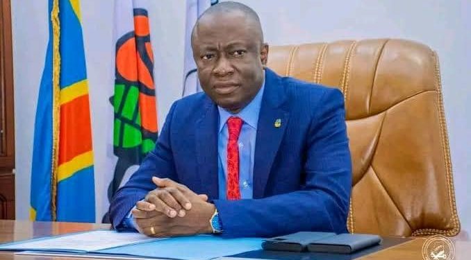 Augustin KABUYA au FCC : « Aujourd’hui, vous vous présentez en donneurs de leçons ? Vos conciliabules avec des politiciens en soutane sont visibles au grand jour »