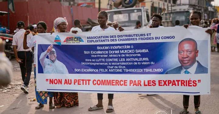 Mission de contrôle économique à Kinshasa : Le gouvernement invite les expatriés à cesser toute pratique illégale du petit commerce