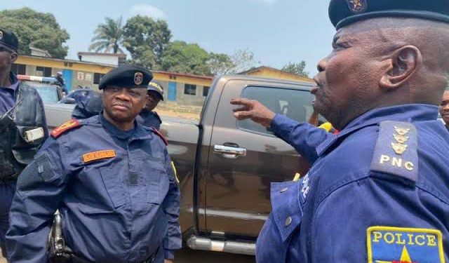 Situation sécuritaire à Kinshasa : les chefs de quartiers et de rues s’engagent à soutenir le commandant de la PNC, Blaise KILIMBALIMBA