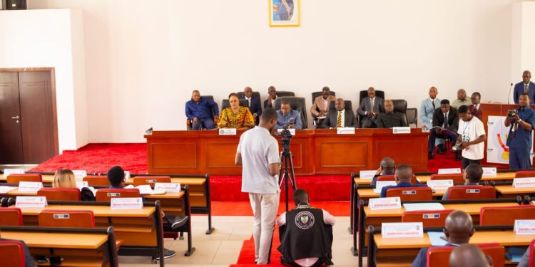 Assemblée provinciale de Kinshasa : la plénière valide les mandats de six (6) suppléants de députés devenus ministres et sénateurs, à l’exception de Séverine Moliba