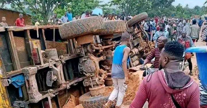 Kasaï-Central : Plusieurs morts et des blessés dans un accident de circulation sur la route Kananga Kalamba-Mbuji