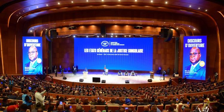 États généraux de la justice : John LIKOLO, bâtonnier de la MONGALA, préconise la prise en charge des opérateurs judiciaires