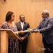 Kinshasa : la présidente sortante de APNIFFT/RDC l’honorable Dominique Munongo Inamizi a remis le bâton de commandement à l’entrant Dhedhe MUPASA pour un mandat de trois ans