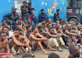 Kinshasa : La Police Nationale a réussi à arrêter plus de 100 présumés criminels au quartier Camp Luka