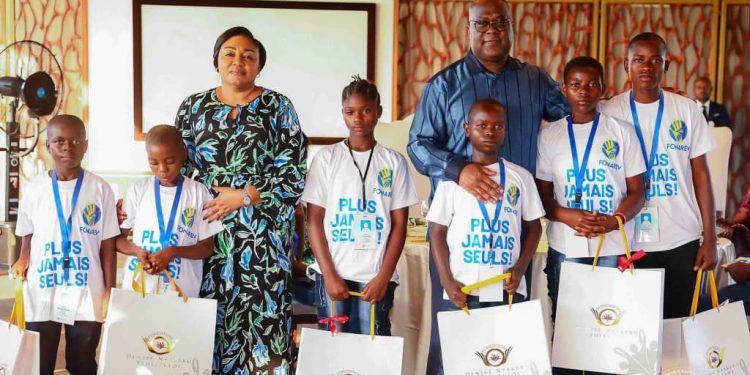 Tshisekedi aux enfants déplacés de guerre: « dites à vos familles qui sont restées que vous avez vu le Président et il a dit que tout va revenir dans l’ordre très bientôt »