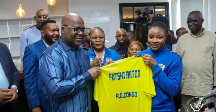 CAN HANDBALL SENIORS DAMES 2024 : Le Chef de l’Etat Félix Tshisekedi encourage les léopards pour les quarts de finale