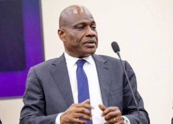 Martin Fayulu contredit Félix Tshisekedi : « Non, Monsieur Félix Tshisekedi, la Constitution de la République n’entrave en rien le bon fonctionnement des institutions. »