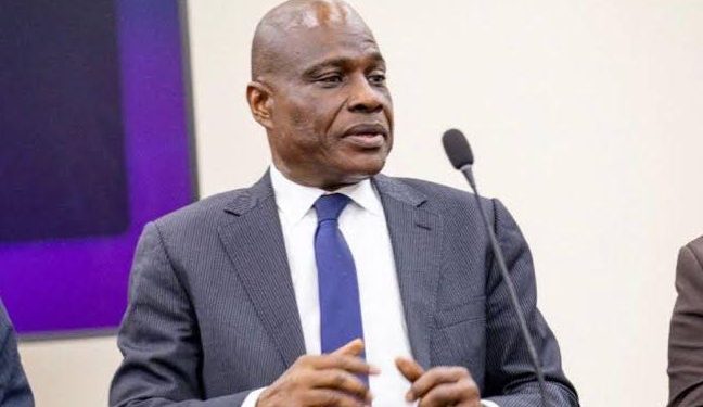 Martin Fayulu contredit Félix Tshisekedi : « Non, Monsieur Félix Tshisekedi, la Constitution de la République n’entrave en rien le bon fonctionnement des institutions. »