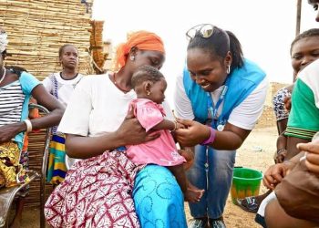 Journée internationale de la couverture santé universelle : « La santé est un droit humain et non un privilège. Mais bien trop souvent, ce droit est remis en cause » (OMS).