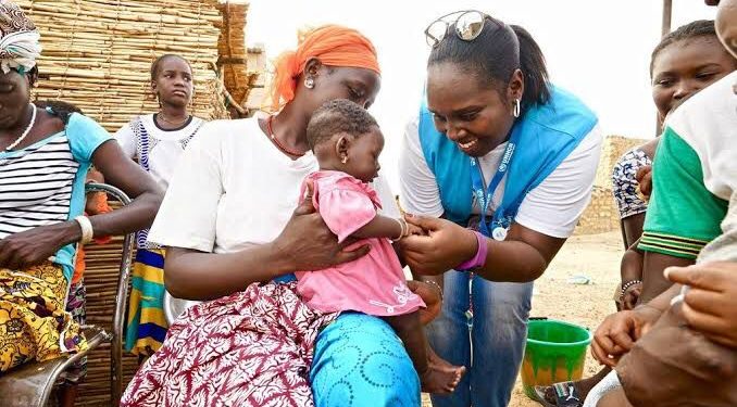 Journée internationale de la couverture santé universelle : « La santé est un droit humain et non un privilège. Mais bien trop souvent, ce droit est remis en cause » (OMS).