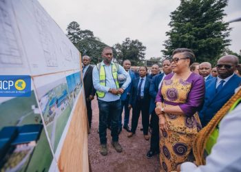 RDC : La Première Ministre inspecte les travaux de construction du Centre MOSALA dans la commune de Limete