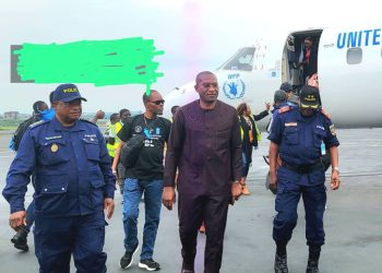 PDL-145T : Le Ministre du Plan Guylain NYEMBO au Sud-Kivu pour l’inauguration des infrastructures dont un bâtiment administratif