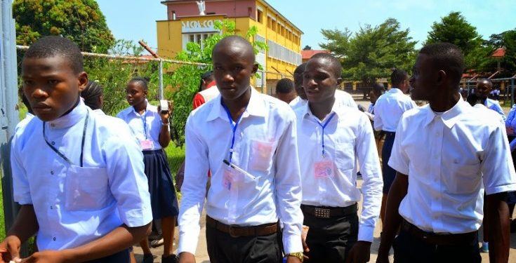 Examen d’Etat 2025 : Initialement prévue du 23 au 26 juin, la session ordinaire se tiendra finalement du 28 au 31 juillet 2024 ( Ministère de l’éducation)