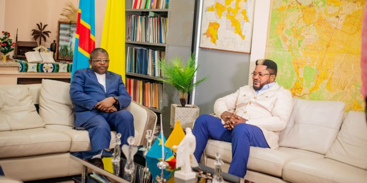 Rencontre entre Thierry Monsenepwo et Monseigneur Donatien Nshole : Foi, Unité et Défense de la Patrie