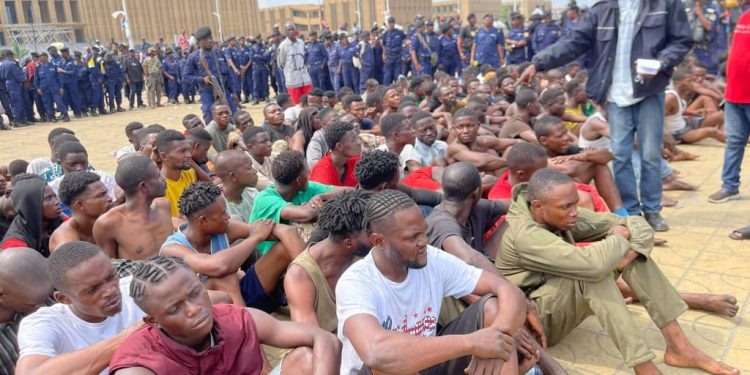 Opération Ndobo : plus de 290 présumés inciviques interpellés par le commissariat provincial de la police nationale de Kinshasa