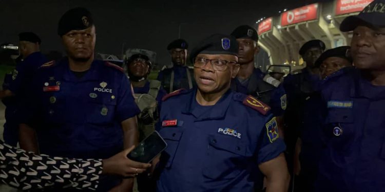 Kinshasa : la police appelle la population au calme et à vaquer librement aux occupations en cette période festive ( Communiqué )