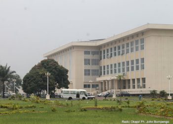 RDC : les assistants parlementaires de l’Assemblée nationale réclament leurs arriérés de salaire de 4 mois auprès du bureau Kamerhe.