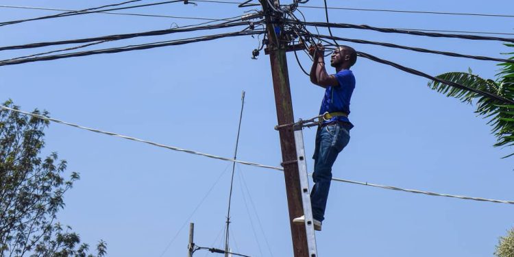 Kinshasa : la SNEL annonce une coupure d’électricité ce dimanche dans certains quartiers ( Communiqué)