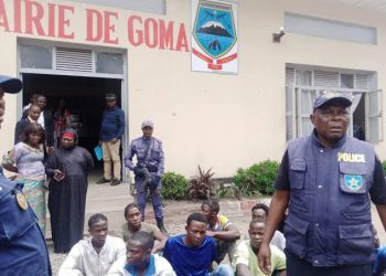 Insécurité à GOMA : 24 bandits arrêtés par la police nationale congolaise avec plusieurs effets militaires et présentés à la presse ce mardi 7 janvier
